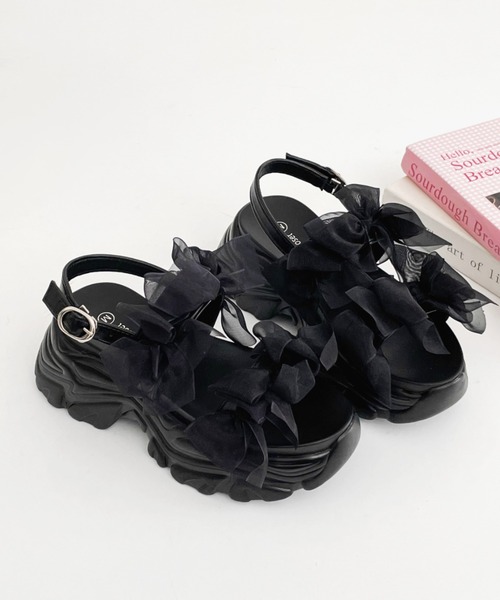 Shoes in Closet(シューズインクローゼット)の「超軽量 厚底 ボリュームソール シアー リボン サンダル 5483(サンダル・レディース・アイボリー/ブラック×ブラック/ホワイト系3/ブラック系3・L/M/S/LL)」の7枚目の写真