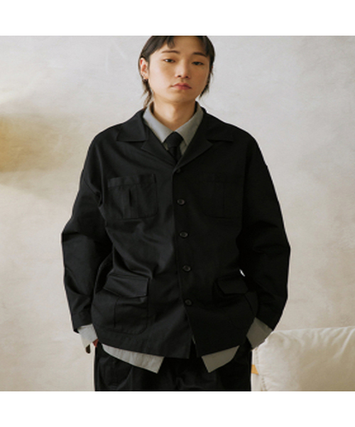 MALEN(マレン)の「ユニセックスサファリジャケットブラック(ミリタリージャケット・メンズ・ブラック・MEDIUM/LARGE/X-LARGE)」の1枚目の写真