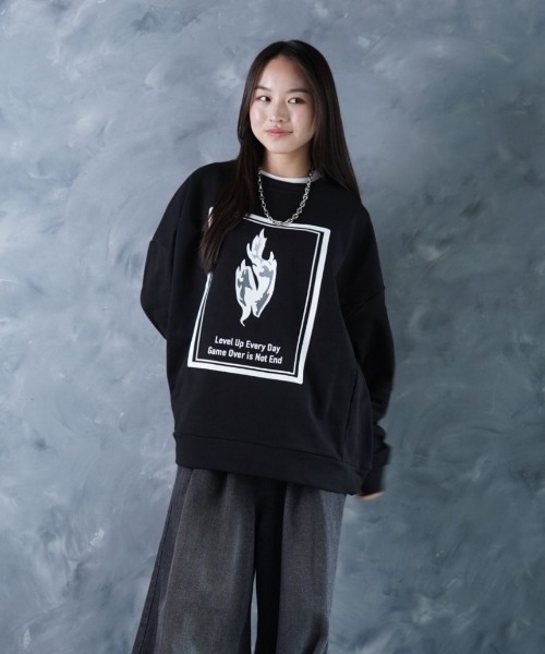 NOIZY（ノイジー）の「No Game Over Sweat/Threads NOIZY Logo Sweat / 裏毛 ワンポイント 刺繍 クルーネック プリント スウェット 長袖（スウェット・メンズ・Black/ブラック系その他/グレー系その他/グレー・LARGE/MEDIUM）」の15枚目の写真