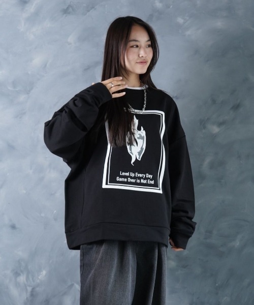 NOIZY（ノイジー）の「No Game Over Sweat/Threads NOIZY Logo Sweat / 裏毛 ワンポイント 刺繍 クルーネック プリント スウェット 長袖（スウェット・メンズ・Black/ブラック系その他/グレー系その他/グレー・LARGE/MEDIUM）」の20枚目の写真
