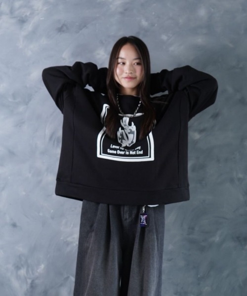 NOIZY（ノイジー）の「No Game Over Sweat/Threads NOIZY Logo Sweat / 裏毛 ワンポイント 刺繍 クルーネック プリント スウェット 長袖（スウェット・メンズ・Black/ブラック系その他/グレー系その他/グレー・LARGE/MEDIUM）」の19枚目の写真