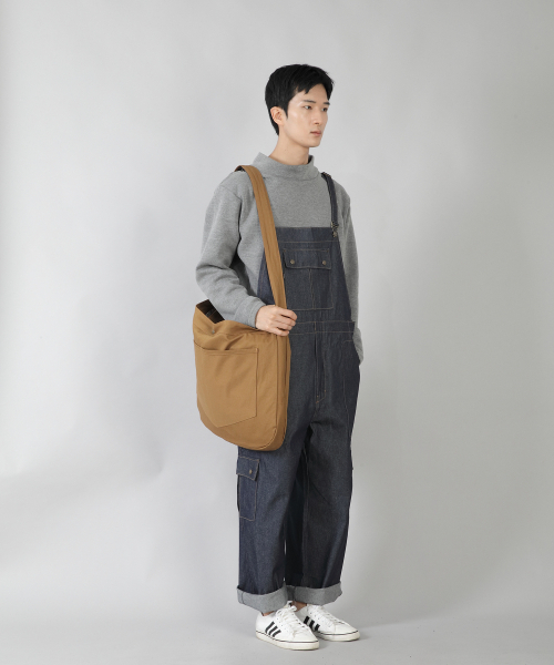 SAINTCREW(セントクルー)の「ラウンドボリュームペンタゴンポケットクロスバッグ RVP-150 キャメル(メッセンジャーバッグ・メンズ・その他・フリー)」の5枚目の写真