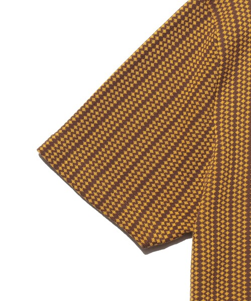 BEAMS PLUS(ビームスプラス)の「Half Zip Knit Polo(ポロシャツ・メンズ・ブラウン/ワイン/ネイビー・X-LARGE/LARGE/MEDIUM/SMALL)」の7枚目の写真