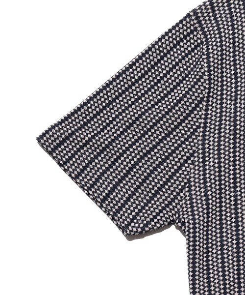 BEAMS PLUS(ビームスプラス)の「Half Zip Knit Polo(ポロシャツ・メンズ・ブラウン/ワイン/ネイビー・X-LARGE/LARGE/MEDIUM/SMALL)」の19枚目の写真