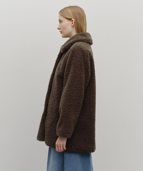 MARITHE + FRANCOIS GIRBAUD(マリテフランソワジルボー)の「W MID SHEERING FUR COAT(ブルゾン・レディース・ダークブラウン/アイボリー・MEDIUM/SMALL)」の4枚目の写真