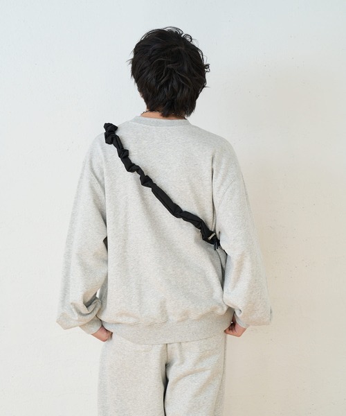kaoyorinakami（カオヨリナカミ）の「rabbit sweat / ラビットスウェット（スウェット・メンズ・ブラック/グレー・SMALL/MEDIUM/LARGE/X-LARGE）」の9枚目の写真