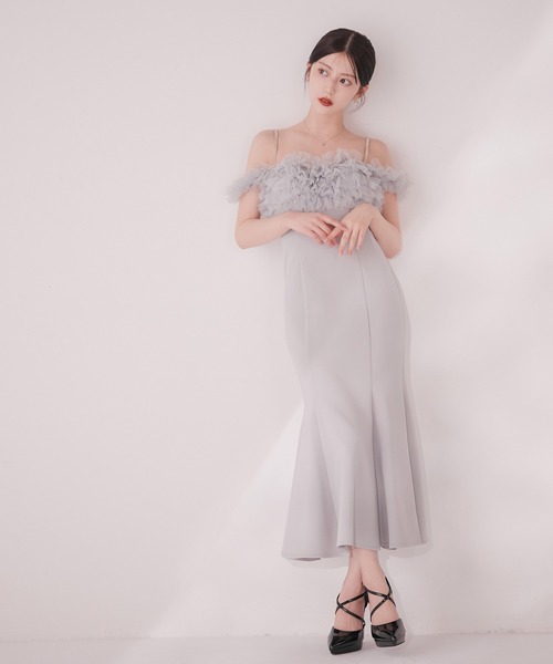 sugar nine(シュガーナイン)の「【ワンピース】ボリュームレースオフショルマーメイドミディアムワンピース(ワンピース・レディース・アイボリー/グレー・LARGE/MEDIUM/SMALL)」の2枚目の写真