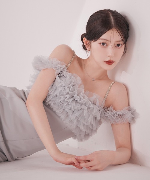 sugar nine(シュガーナイン)の「【ワンピース】ボリュームレースオフショルマーメイドミディアムワンピース(ワンピース・レディース・アイボリー/グレー・LARGE/MEDIUM/SMALL)」の13枚目の写真