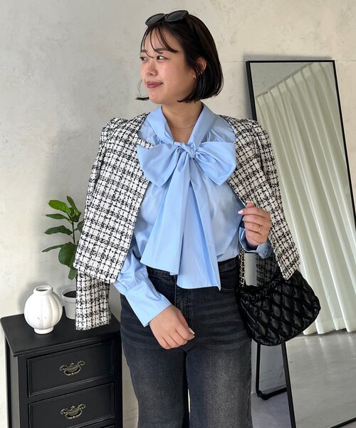 prose verse（プロズヴェール）の「【SAPON】前後2WAYパフスリーブリボンタイブラウス（シャツ/ブラウス・レディース・オフホワイト/ブルー系その他・MEDIUM/LARGE）」の2枚目の写真