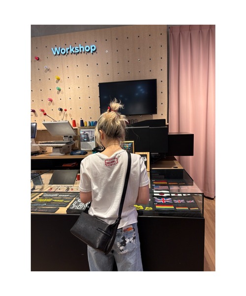 Desigual(デシグアル)の「ミッキー&ミニー グラフィック ハートTシャツ ディズニー(Tシャツ/カットソー・レディース・レッド/ホワイト・S/M/L/XL/XS)」の12枚目の写真