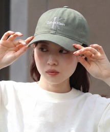Calvin Klein（カルバン・クライン）の「【Calvin Klein/カルバンクライン】MONOGRAM EMBROIDERY BASEBALL CAP/モノグラム エンブロイダリー ベースボールキャップ（キャップ）」