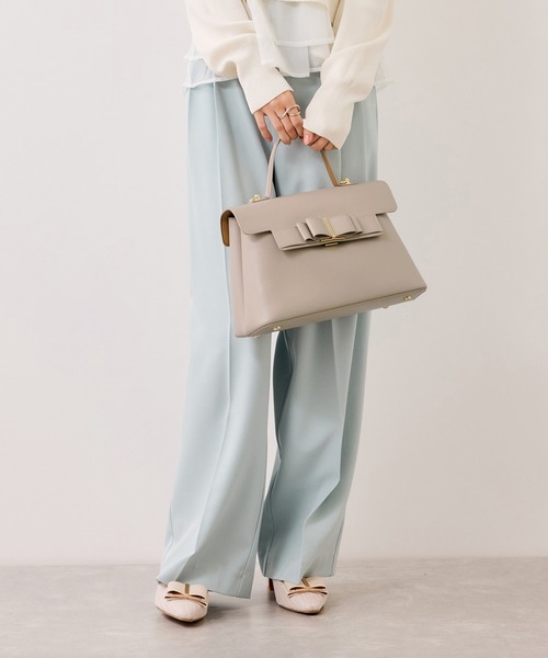 VIS（ビス）の「リボンベルトワンハンドルバッグ/軽量・2WAY（ハンドバッグ・レディース・ベージュ/ブラック/オフホワイト・FREE）」の17枚目の写真