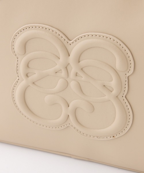 Seemi. byNICECLAUP（ シーミーバイナイスクラップ）の「【Seemi.】キャリーオン可能/エンボススクエアボストン（ボストンバッグ・レディース・グレイッシュベージュ/カーキ/モカ・FREE）」の9枚目の写真