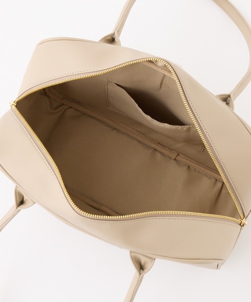 Seemi. byNICECLAUP（ シーミーバイナイスクラップ）の「【Seemi.】キャリーオン可能/エンボススクエアボストン（ボストンバッグ・レディース・グレイッシュベージュ/カーキ/モカ・FREE）」の13枚目の写真