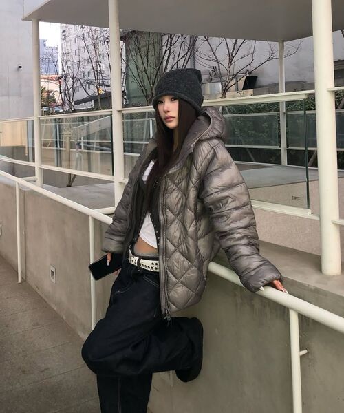 SLOWACID（スローアシッド）の「ゴーストシルエットパディッドジャンパー [チャコール]（ダウンジャケット/コート・レディース・その他・SMALL/MEDIUM/LARGE）」の8枚目の写真