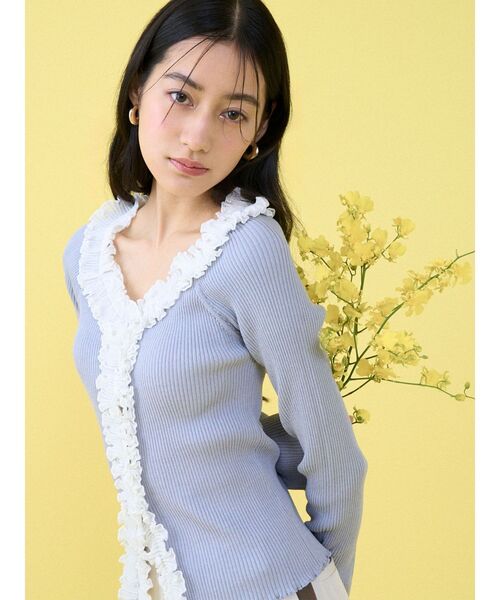 LAGUNAMOON(ラグナムーン)の「リブフリルカーデニットプルオーバー(ニット/セーター・レディース・ライトブルー/ブラウン/ホワイト・FREE)」の3枚目の写真