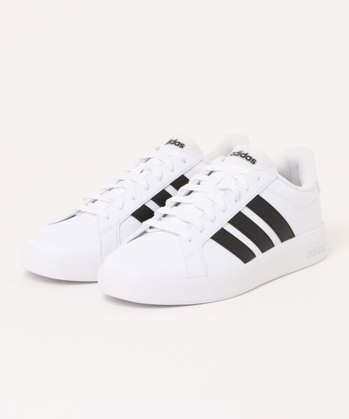 adidas(アディダス)の「adidas アディダス GRAND COURT BASE 3.0 U メンズスニーカー(グランドコートベース3.0U) JR4613 フットウェアホワイト/コアブラック/フットウェアホワイト(スニーカー・メンズ・ホワイト×ブラック・26.0cm/26.5cm/27.0cm/27.5cm/28.0cm/28.5cm/29.0cm/30.0cm/31cm/25.5cm)」の1枚目の写真