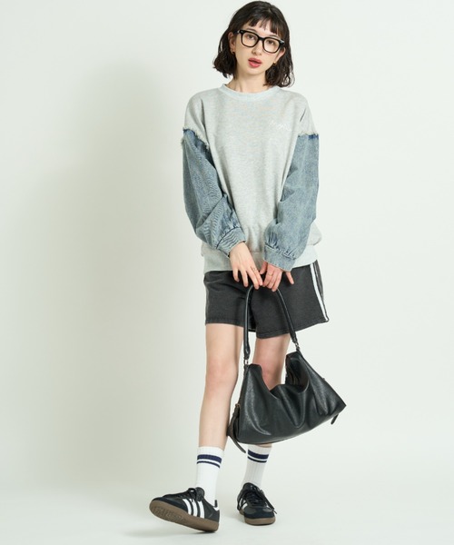 A.D.C.L.(エーディーシーエル)の「カットデニム サイドライン トラックショートパンツ(その他パンツ・レディース・ブラック/サックスブルー・M/L)」の13枚目の写真