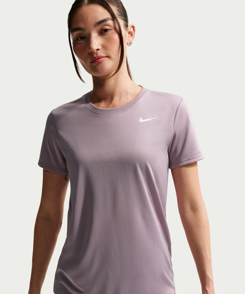 NIKE(ナイキ)の「ナイキ NIKE ナイキ ウィメンズ DF RLGD S/S Tシャツ(Tシャツ/カットソー・レディース・ブラウン/パープル/コーラル・M/L)」の2枚目の写真