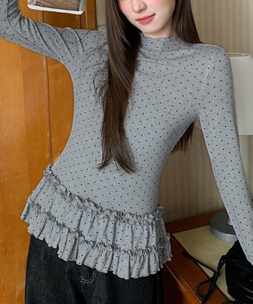 Nia(ニア)の「Nia(ニア)/ドット柄 レイヤードフリルトップス カットソー(Tシャツ/カットソー・レディース・アイボリー/グレー・SMALL/MEDIUM)」の1枚目の写真
