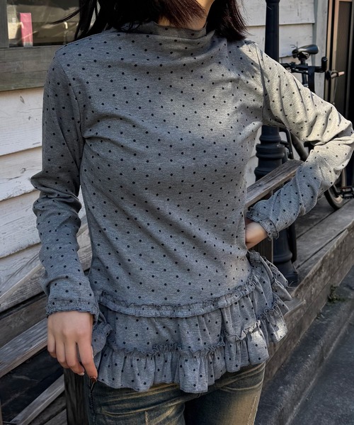Nia(ニア)の「Nia(ニア)/ドット柄 レイヤードフリルトップス カットソー(Tシャツ/カットソー・レディース・アイボリー/グレー・SMALL/MEDIUM)」の16枚目の写真