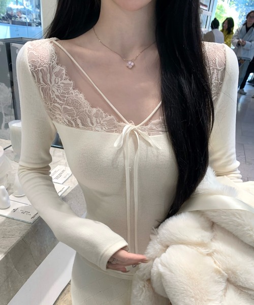 Sibra(シブラ)の「レース切替 リブニットトップス / スクエアネック リボンデザイン(Tシャツ/カットソー・レディース・グリーン/ブラック/アイボリー/グレー・M)」の1枚目の写真