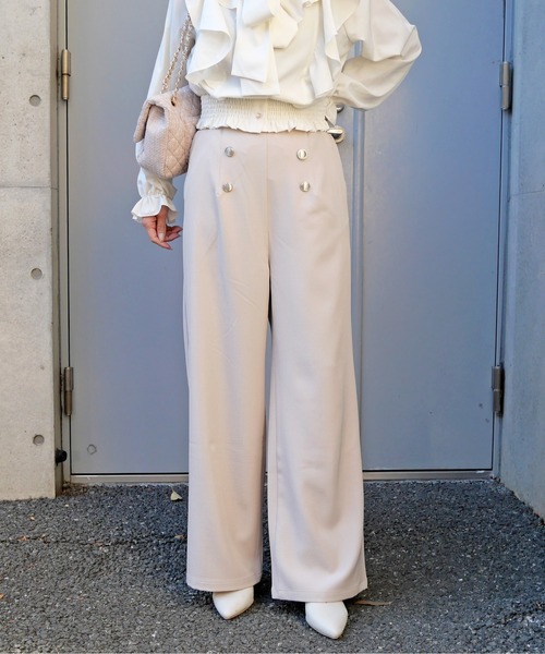 FUN(ファン)の「フロントボタンパンツ(その他パンツ・レディース・ブラウン系/アイボリー/ブラック系/チャコールグレー・FREE)」の2枚目の写真