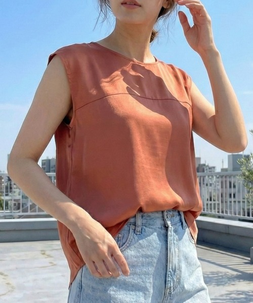 Belta attrice(ベルタアトリーチェ)の「【接触冷感/上品な艶感】ダブルシルケットコットン ペプラム ノースリーブ トップス / 体型カバー フレアカットソー/袖なし(Tシャツ/カットソー・レディース・ブラック/ブルー/オレンジ/ラベンダー・FREE)」の6枚目の写真