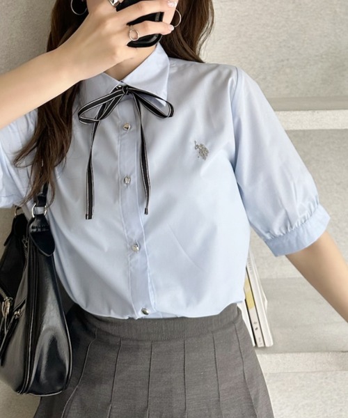 U.S. POLO ASSN.(ユーエスポロアッスン)の「【Ada.別注 U.S. POLO ASSN】リボン タイ 付き 半袖 ブラウス(シャツ/ブラウス・レディース・サックスブルー/ネイビー/ホワイト・FREE)」の9枚目の写真