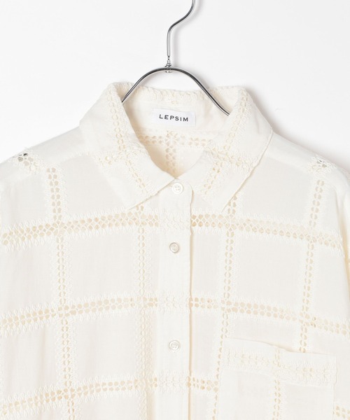 LEPSIM（レプシィム）の「スクエア刺繍シャツチュニック　639398（シャツ/ブラウス・レディース・アイボリー/ブラック・FREE）」の10枚目の写真