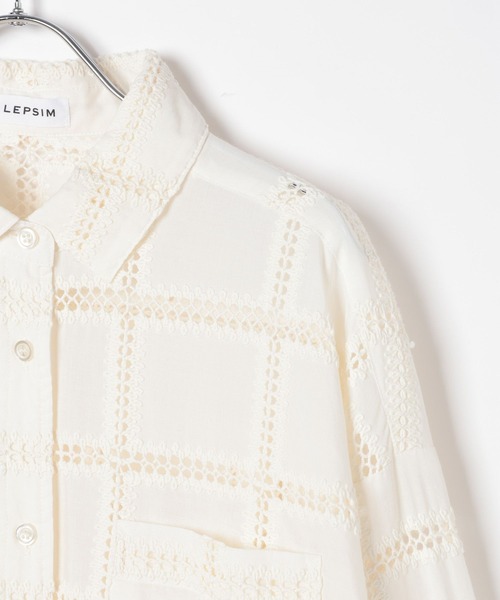 LEPSIM（レプシィム）の「スクエア刺繍シャツチュニック　639398（シャツ/ブラウス・レディース・アイボリー/ブラック・FREE）」の11枚目の写真