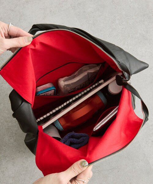 ear PAPILLONNER（イアパピヨネ）の「【kawa-kawa(カワカワ)】NO1556 0.8ビッグショルダーバッグ（ショルダーバッグ・レディース・ブラック・FREE）」の10枚目の写真