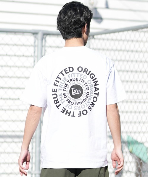 NEW ERA(ニューエラ)の「NEW ERA/ニューエラ 半袖 Tシャツ バックプリント コットン Circle ロゴ(Tシャツ/カットソー・メンズ・ホワイト/ダークグレー/クリーム/ブラック・XL/XXL/M/L)」の6枚目の写真