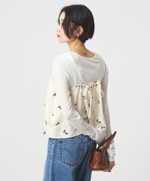 green label relaxing（グリーンレーベルリラクシング）の「フラワー ジャガード キャミソール（キャミソール・レディース・オフホワイト/ブラック・FREE）」の4枚目の写真
