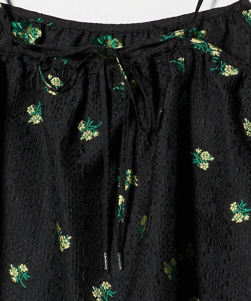 green label relaxing（グリーンレーベルリラクシング）の「フラワー ジャガード キャミソール（キャミソール・レディース・オフホワイト/ブラック・FREE）」の19枚目の写真