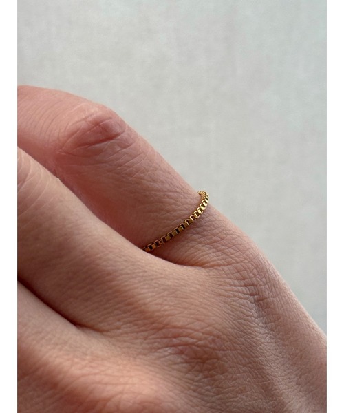 tone(トーン)の「【BOND】Stainless Venetian Chain Ring (MA)(リング・レディース・ゴールド・7号/9号/13号)」の6枚目の写真