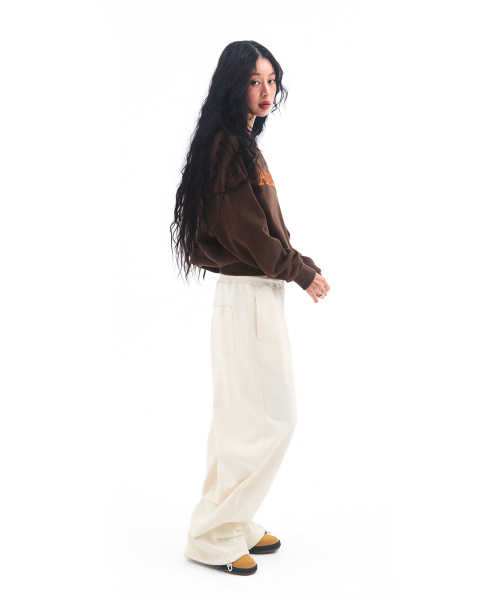 AMESWORLDWIDE（アメスワールドワイド）の「BASIC SMALL LOGO SWEAT PANTS CREAM（スウェットパンツ・レディース・その他・LARGE/MEDIUM/SMALL）」の5枚目の写真