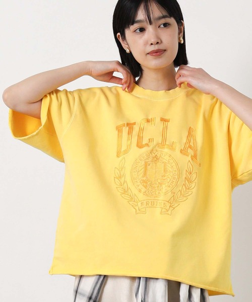 Gready Brilliant（グレディブリリアン）の「カレッジロゴ裏毛スウェット（スウェット・レディース・イエロー/オフホワイト・FREE）」の2枚目の写真