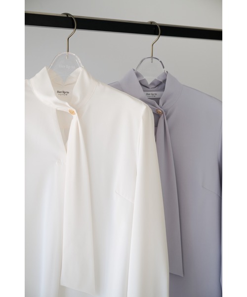 Her lip to（ハーリップトゥー）の「Long Tie Slit Blouse（シャツ/ブラウス・レディース・ライトグレー/オフホワイト・S/M）」の14枚目の写真