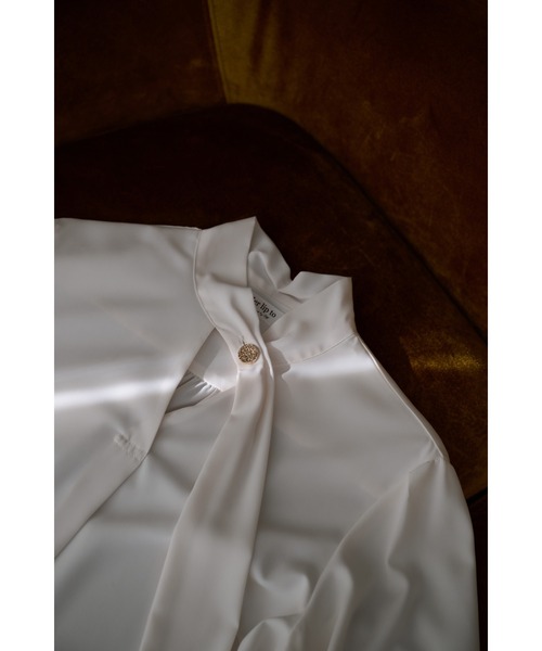 Her lip to（ハーリップトゥー）の「Long Tie Slit Blouse（シャツ/ブラウス・レディース・ライトグレー/オフホワイト・S/M）」の11枚目の写真