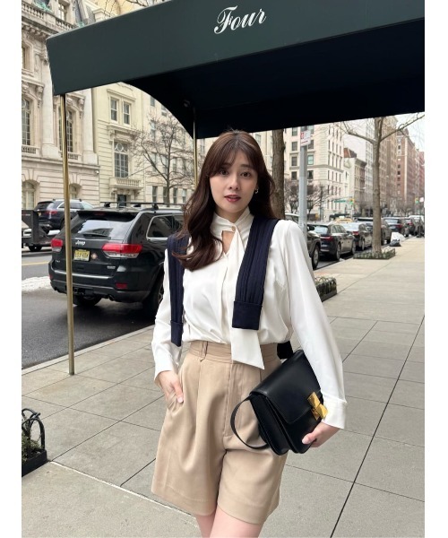 Her lip to（ハーリップトゥー）の「Long Tie Slit Blouse（シャツ/ブラウス・レディース・ライトグレー/オフホワイト・S/M）」の17枚目の写真