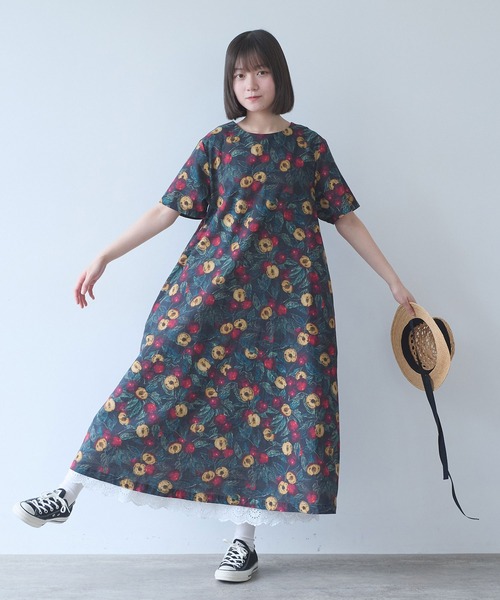 bulle de savon(ビュルデサボン)の「すももプリント ワンピース(ワンピース・レディース・ブラック・FREE)」の1枚目の写真