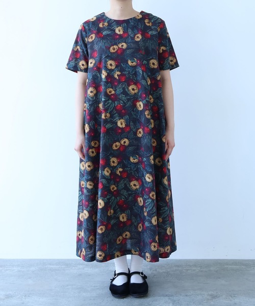 bulle de savon(ビュルデサボン)の「すももプリント ワンピース(ワンピース・レディース・ブラック・FREE)」の17枚目の写真