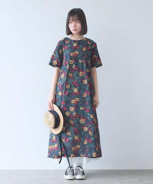 bulle de savon(ビュルデサボン)の「すももプリント ワンピース(ワンピース・レディース・ブラック・FREE)」の6枚目の写真
