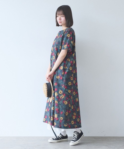 bulle de savon(ビュルデサボン)の「すももプリント ワンピース(ワンピース・レディース・ブラック・FREE)」の7枚目の写真