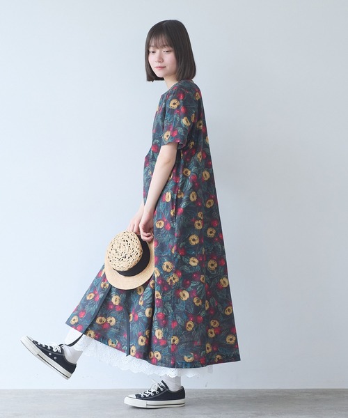 bulle de savon(ビュルデサボン)の「すももプリント ワンピース(ワンピース・レディース・ブラック・FREE)」の9枚目の写真