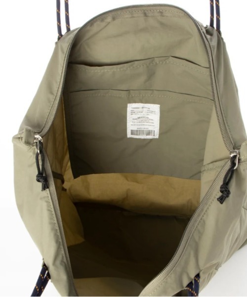 EARTH MADE(アースメイド)の「NYLON BIG TOTE / パッカブル仕様(トートバッグ・レディース・ブラック/グレー・FREE)」の6枚目の写真