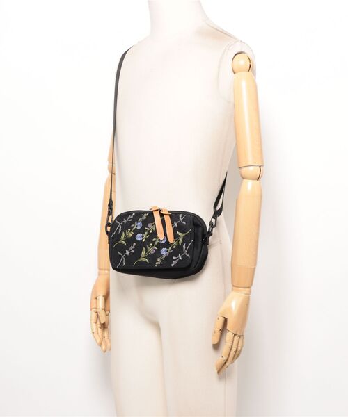 SUPER HAKKA（スーパーハッカ）の「「glanta」フラワーストライプ刺繍ミニショルダーバッグ（ショルダーバッグ・レディース・ピンク/ブラック/グレー・FREE）」の8枚目の写真