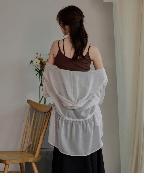 mideal(マイディール)の「cross design camisole / クロスデザインキャミソール(キャミソール・レディース・ダークブラウン/アイボリー/ブラック・FREE)」の12枚目の写真
