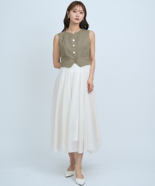 AND COUTURE(アンドクチュール)の「ショートジレレイヤードワンピース(ワンピース・レディース・ベージュ/カーキ/チャコールグレー・FREE)」の14枚目の写真